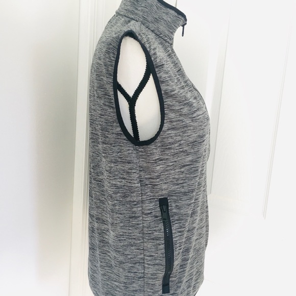 VINEYARD VINES Womens Fleece Vest Gray Full Zip pockets Sleeveless XS. - Picture 12 of 13